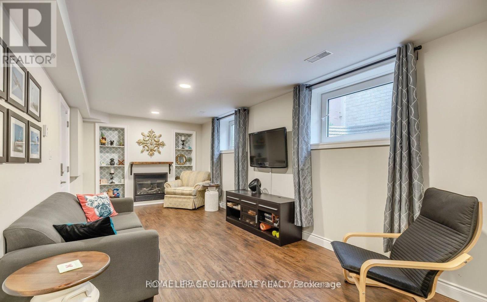 Lower - 10 Duval Drive, Barrie, Ontario  L4M 6V2 - Photo 3 - S12446113