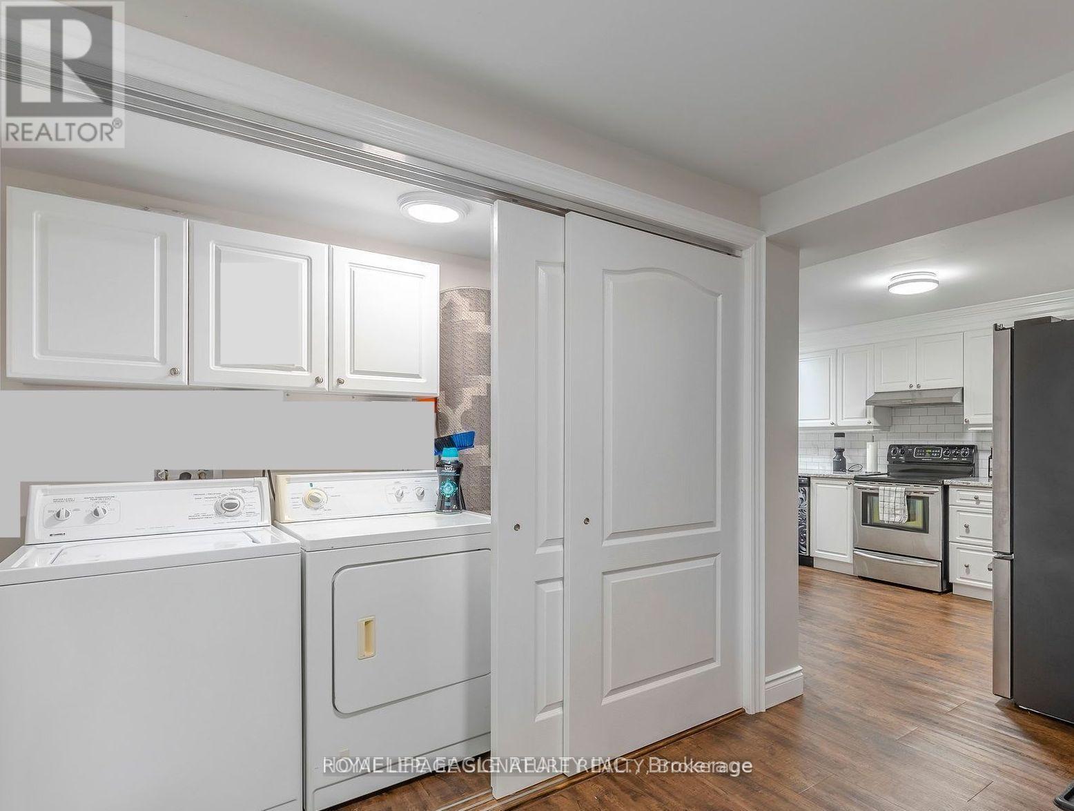 Lower - 10 Duval Drive, Barrie, Ontario  L4M 6V2 - Photo 8 - S12446113