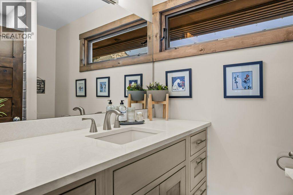 115 Spray Avenue, Banff, Alberta  T1L 1A1 - Photo 23 - A2258433