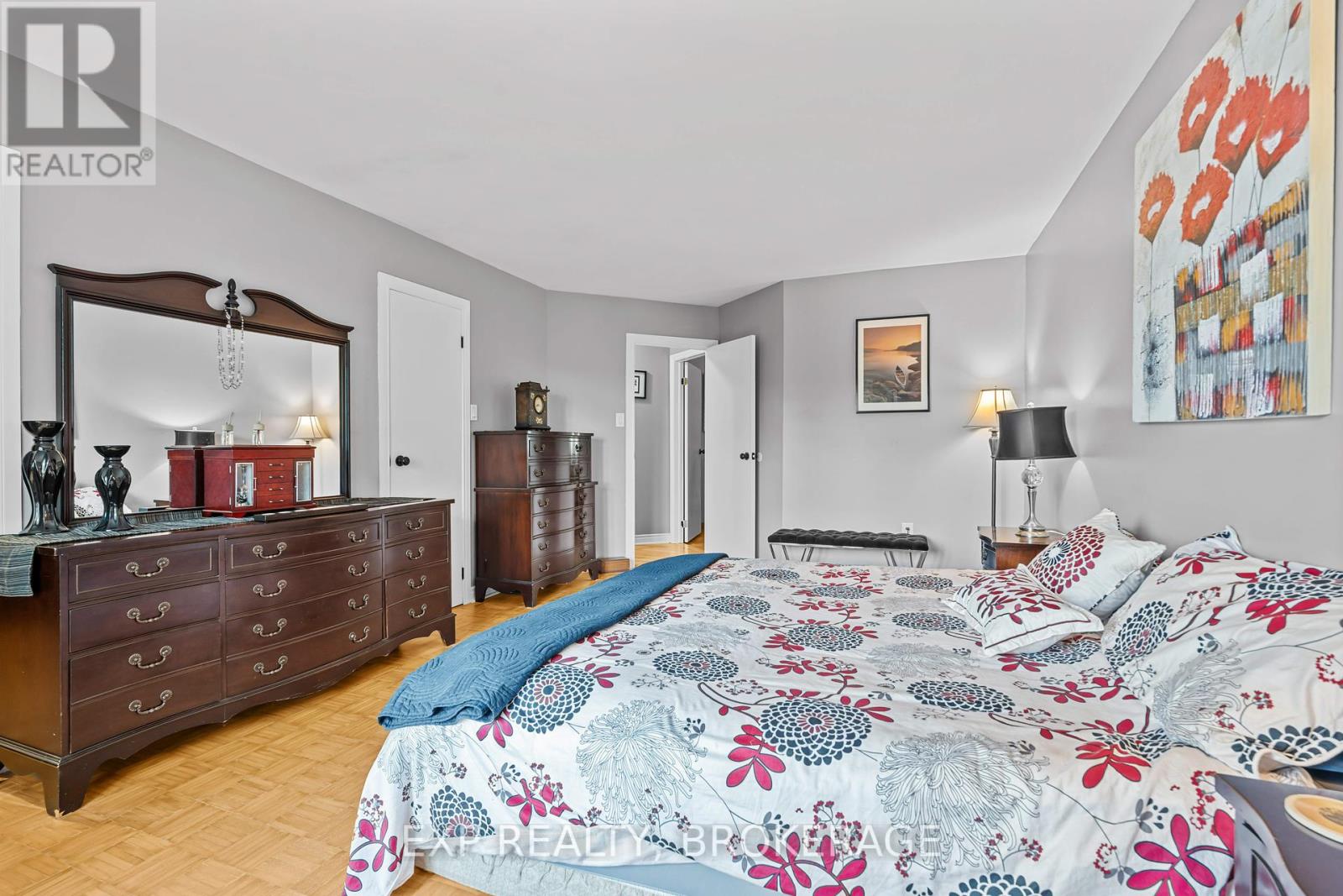 5525 Rideau Road, South Frontenac, Ontario  K0H 1H0 - Photo 15 - X12446144