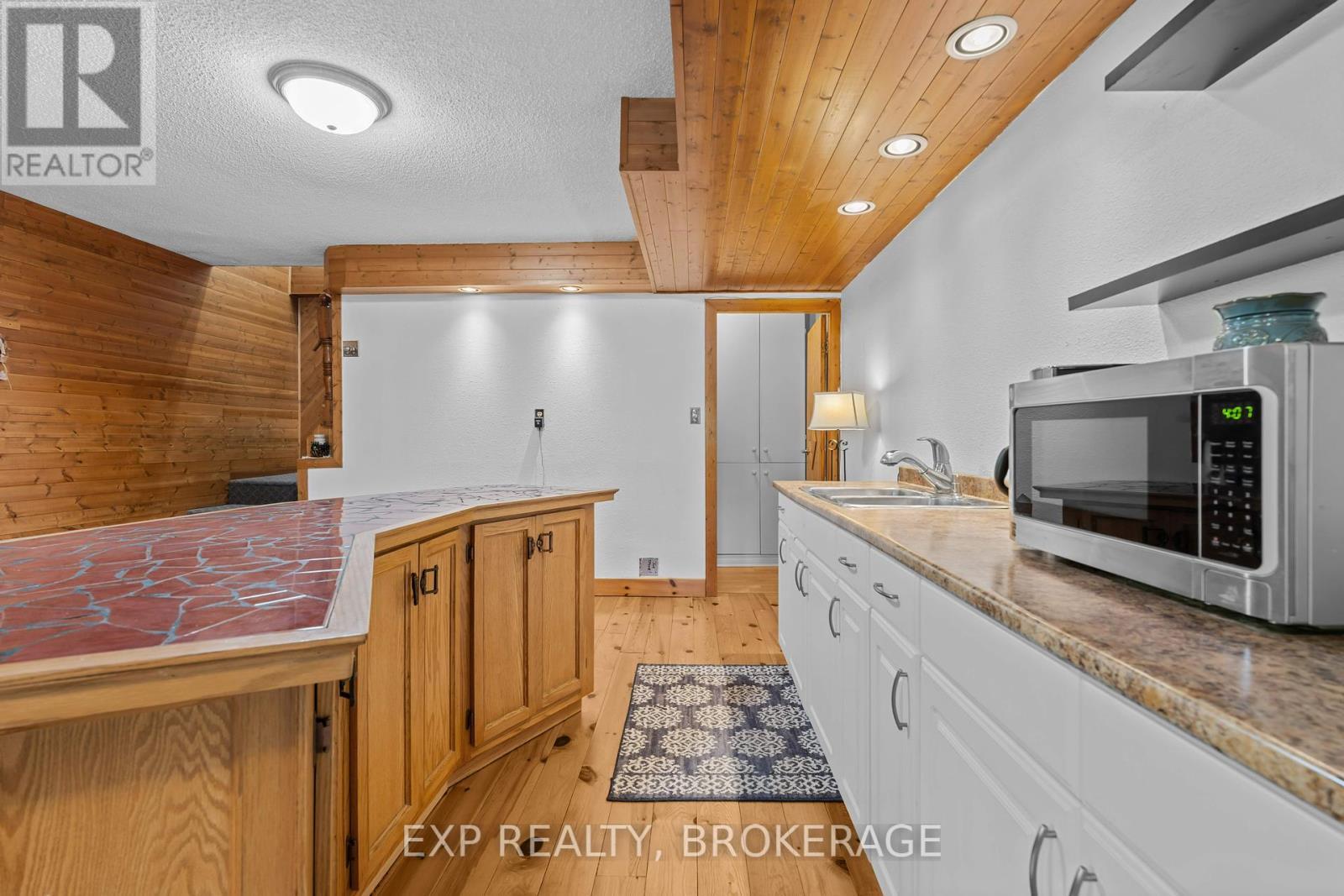 5525 Rideau Road, South Frontenac, Ontario  K0H 1H0 - Photo 28 - X12446144