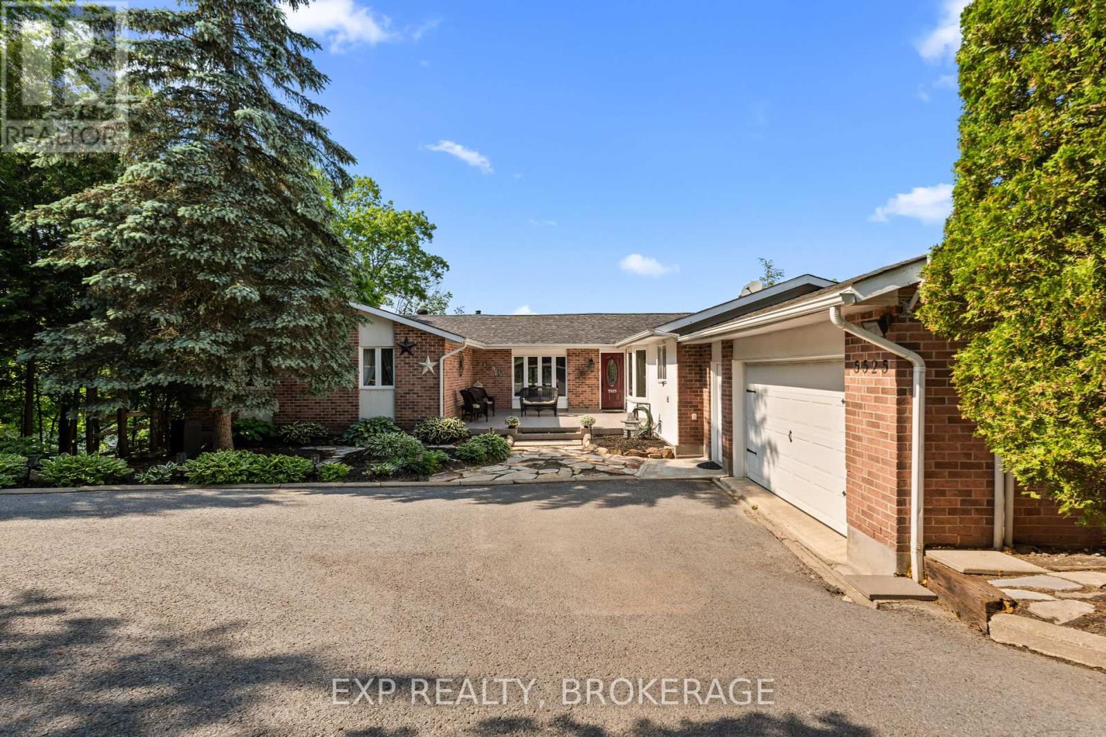 5525 Rideau Road, South Frontenac, Ontario  K0H 1H0 - Photo 3 - X12446144