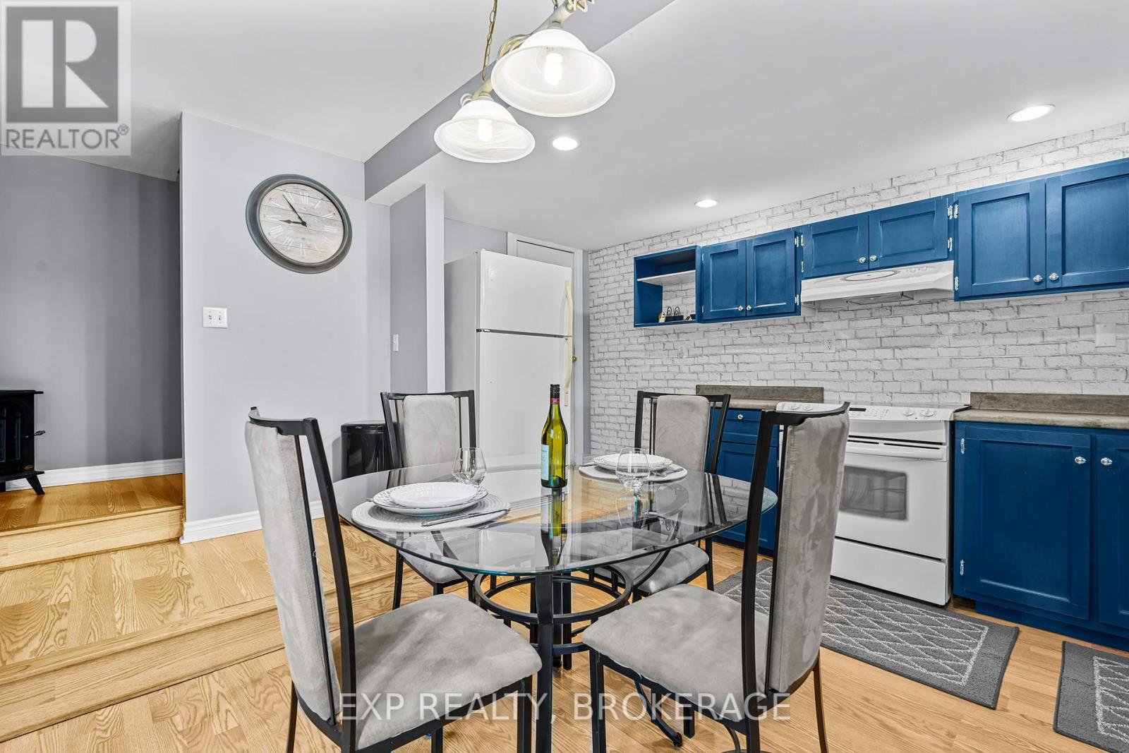 5525 Rideau Road, South Frontenac, Ontario  K0H 1H0 - Photo 41 - X12446144