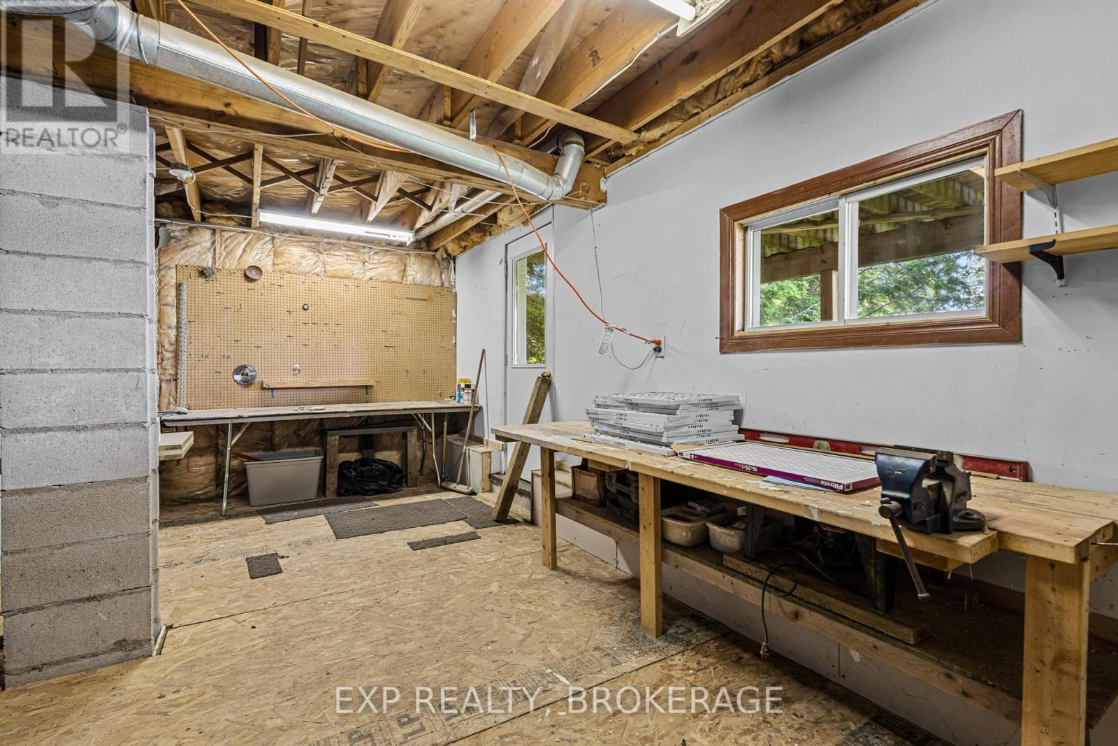 5525 Rideau Road, South Frontenac, Ontario  K0H 1H0 - Photo 47 - X12446144