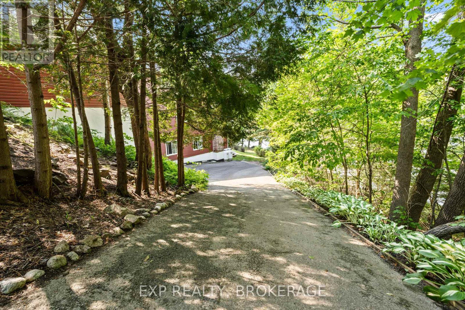 5525 Rideau Road, South Frontenac, Ontario  K0H 1H0 - Photo 48 - X12446144