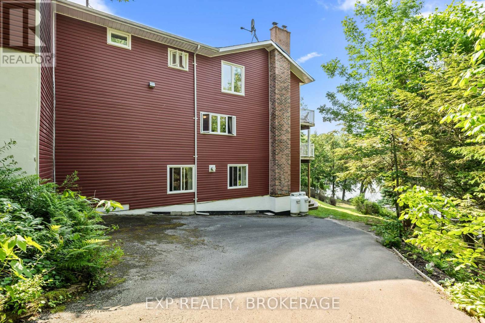 5525 Rideau Road, South Frontenac, Ontario  K0H 1H0 - Photo 49 - X12446144