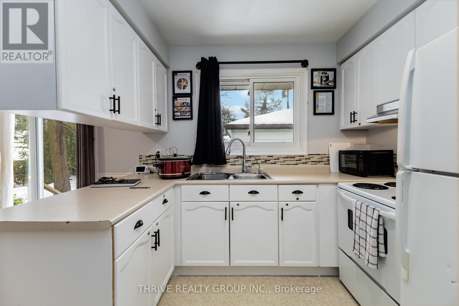 1215 Michael Street, London East, Ontario  N5V 2H4 - Photo 23 - X12446145