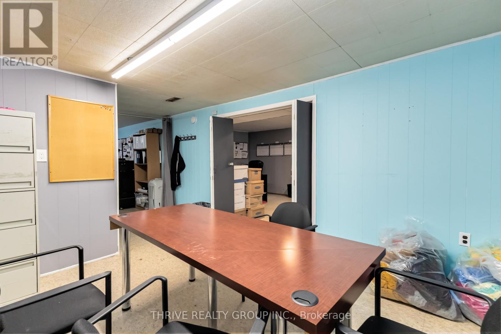 1215 Michael Street, London East, Ontario  N5V 2H4 - Photo 30 - X12446145