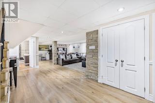 85 Kane Avenue, Toronto, Ontario  M6M 3M8 - Photo 19 - W12446097