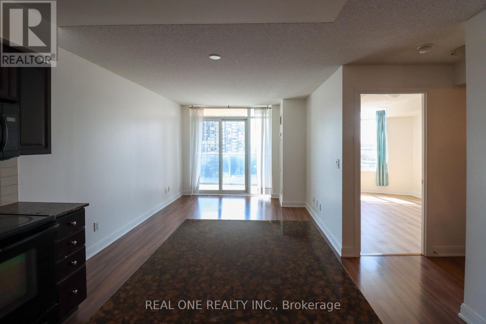 801 - 330 Burnhamthorpe Road W, Mississauga, Ontario  L5B 0E1 - Photo 7 - W12446099