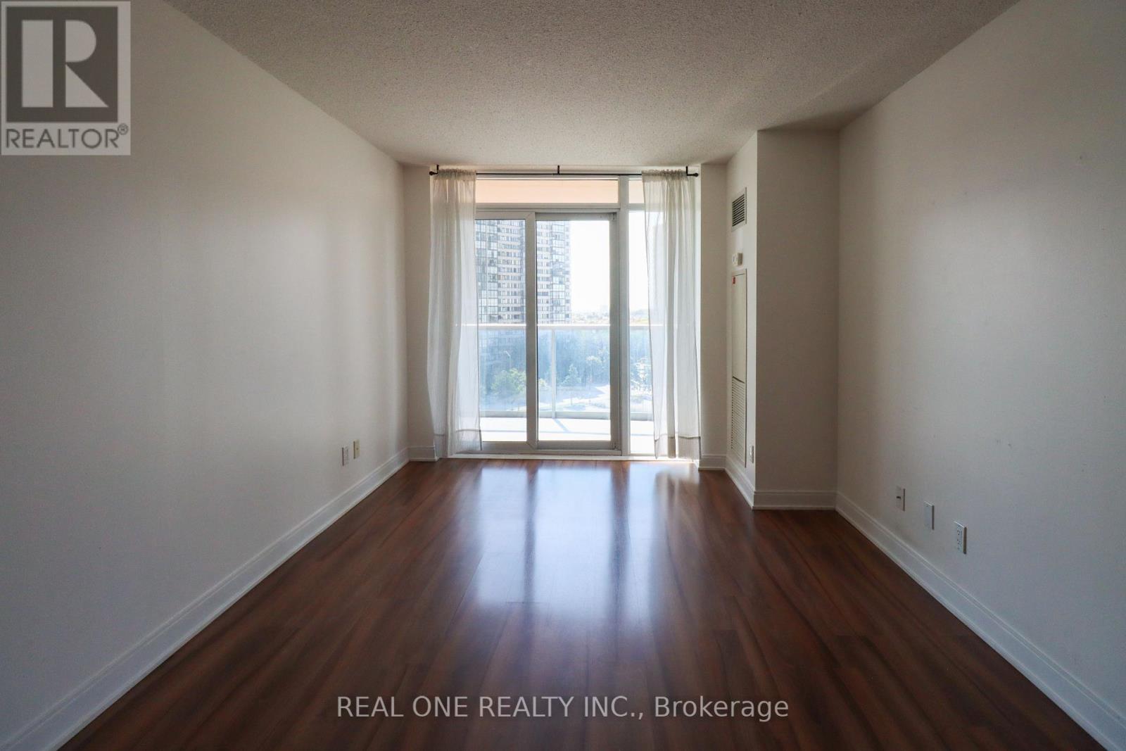 801 - 330 Burnhamthorpe Road W, Mississauga, Ontario  L5B 0E1 - Photo 8 - W12446099