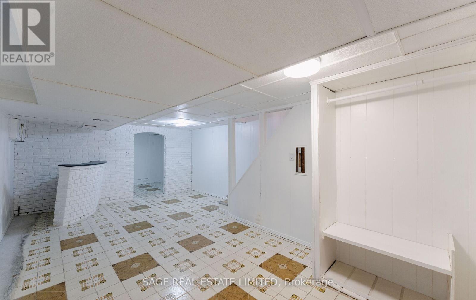 164 Symington Avenue, Toronto, Ontario  M6P 3W6 - Photo 25 - W12446126