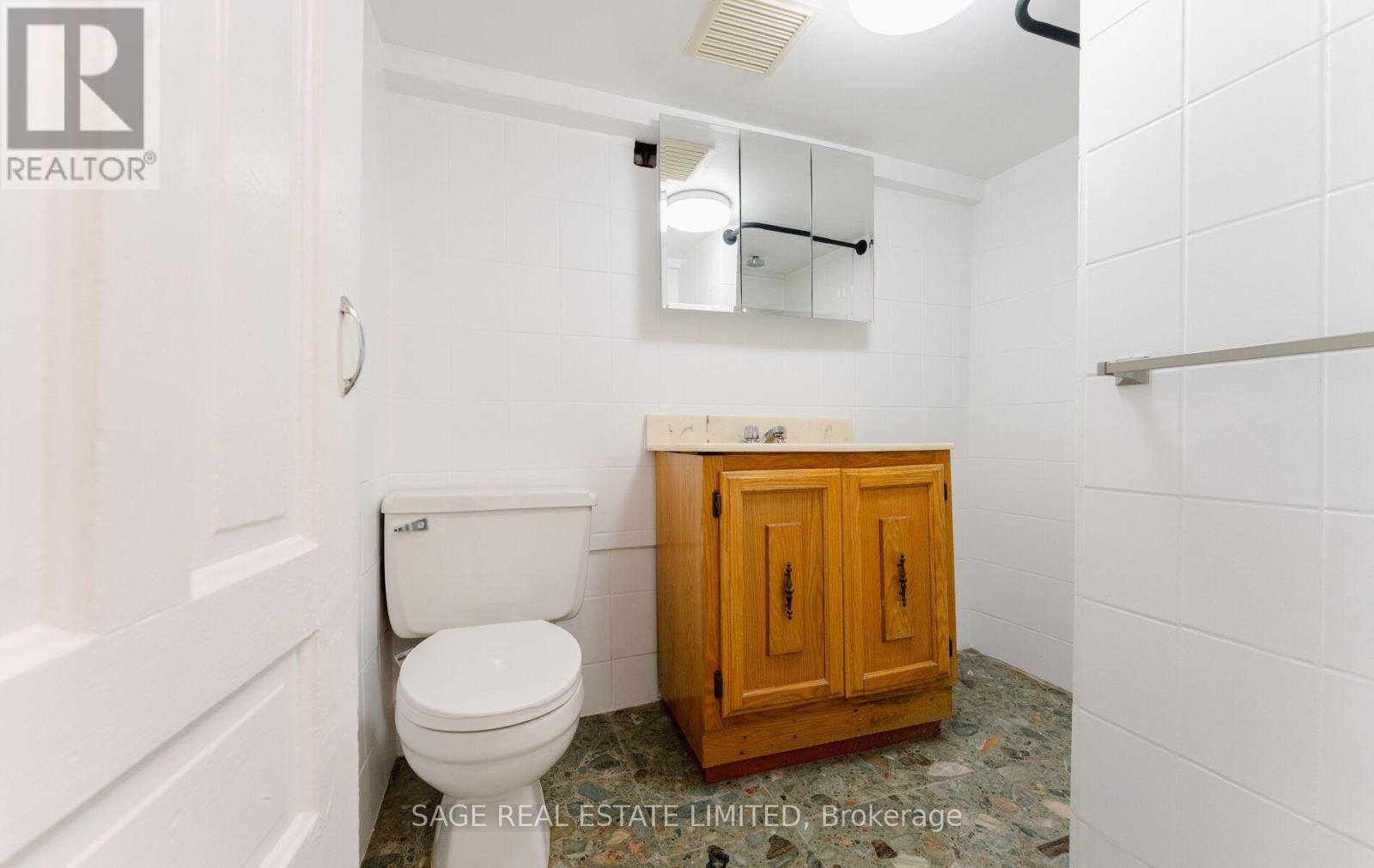 164 Symington Avenue, Toronto, Ontario  M6P 3W6 - Photo 29 - W12446126