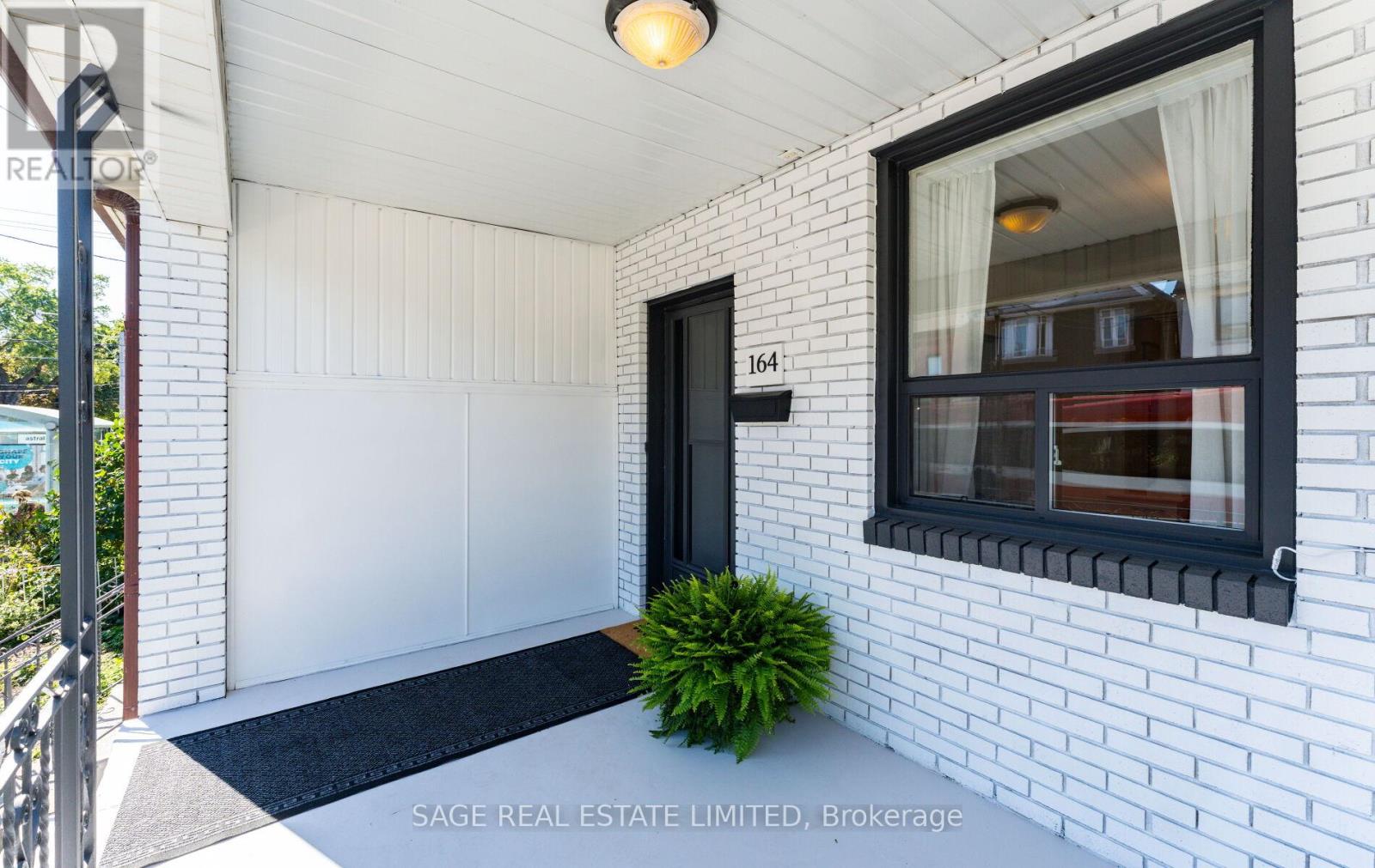 164 Symington Avenue, Toronto, Ontario  M6P 3W6 - Photo 3 - W12446126