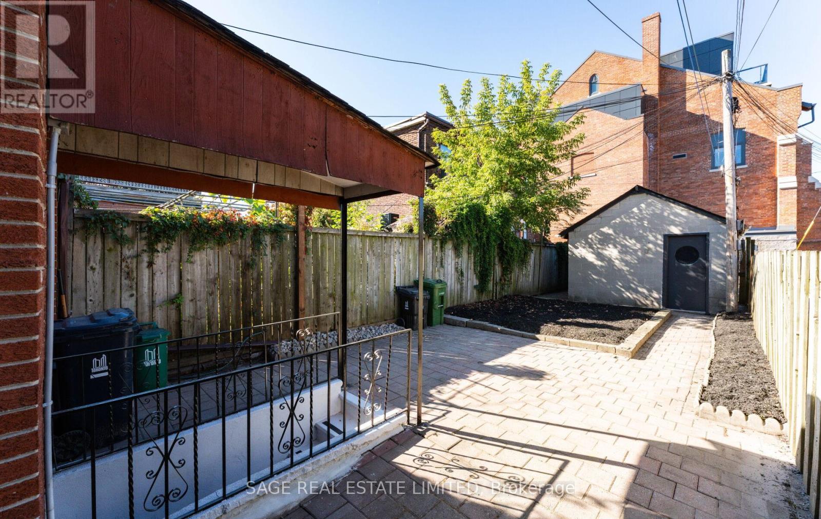 164 Symington Avenue, Toronto, Ontario  M6P 3W6 - Photo 31 - W12446126