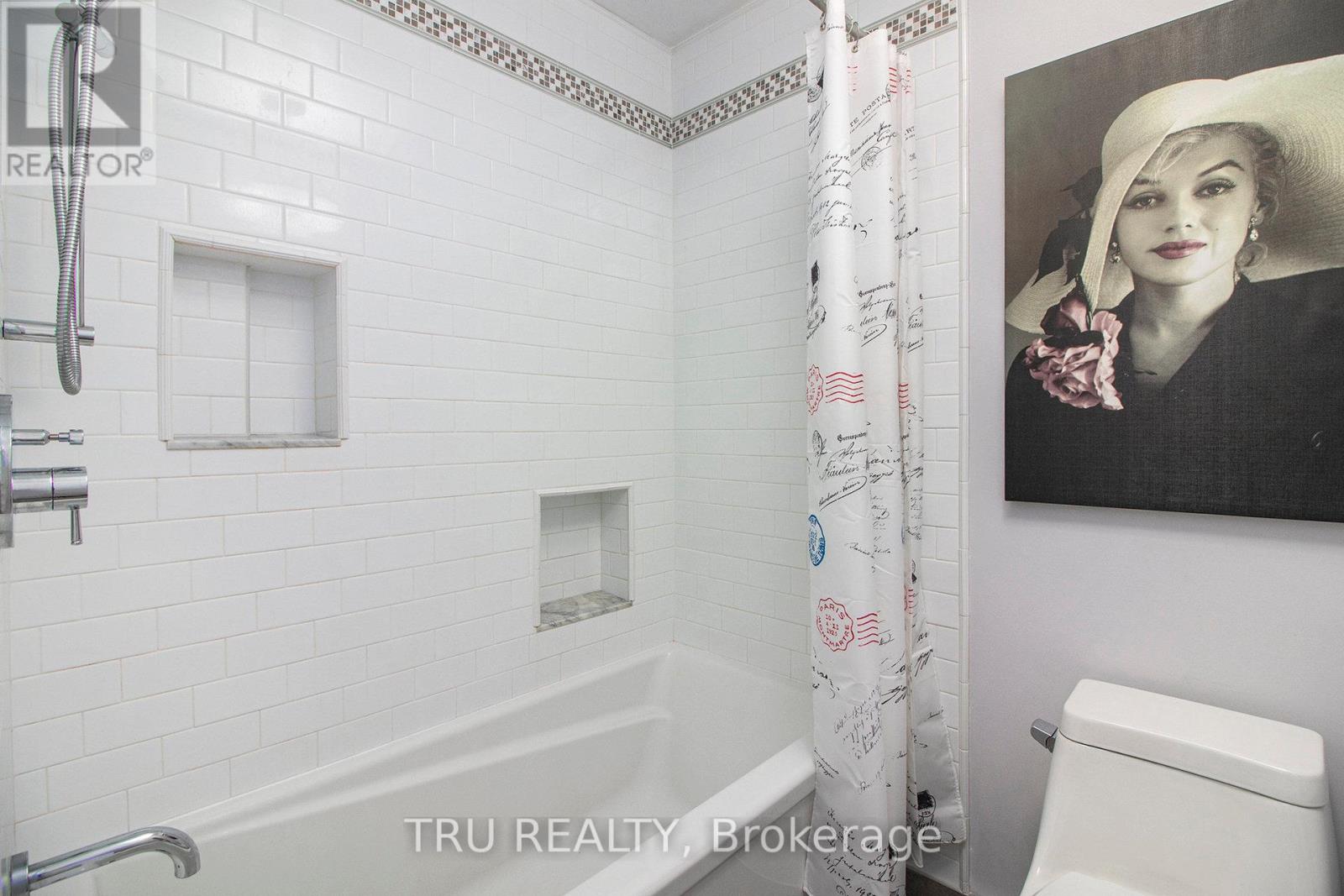1132 Chimney Hill Way, Ottawa, Ontario  K1J 8Z6 - Photo 23 - X12446139