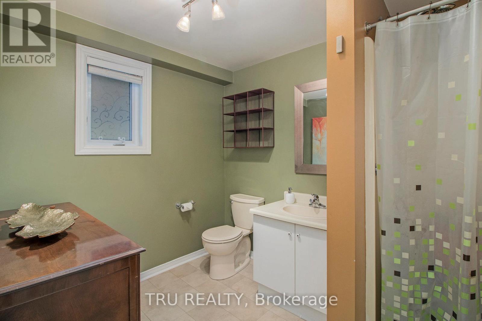 1132 Chimney Hill Way, Ottawa, Ontario  K1J 8Z6 - Photo 27 - X12446139