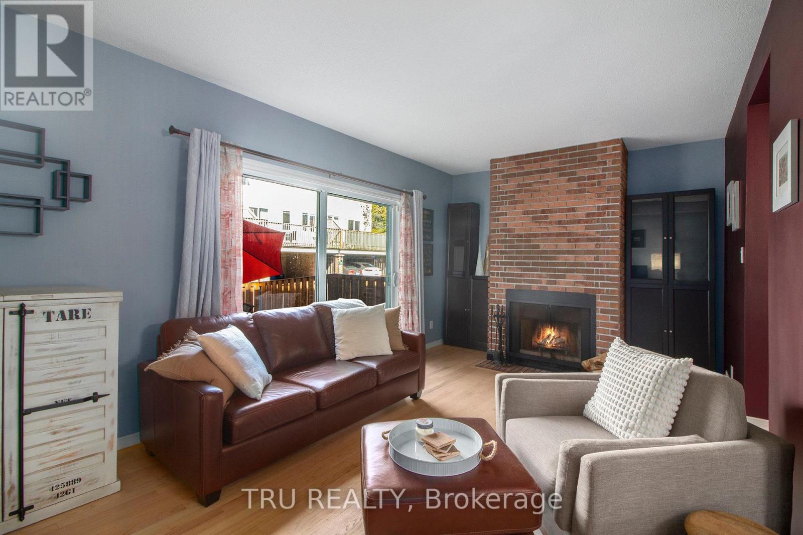 1132 Chimney Hill Way, Ottawa, Ontario  K1J 8Z6 - Photo 6 - X12446139