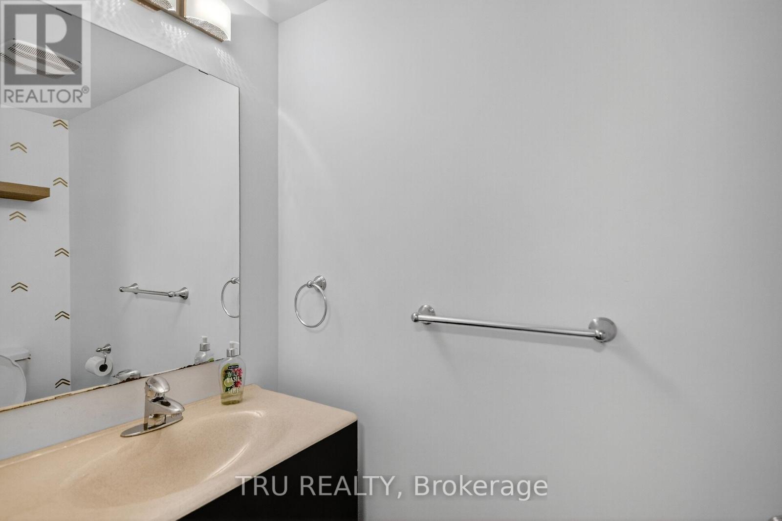 2642 Palings Private, Ottawa, Ontario  K1T 4A4 - Photo 41 - X12446155