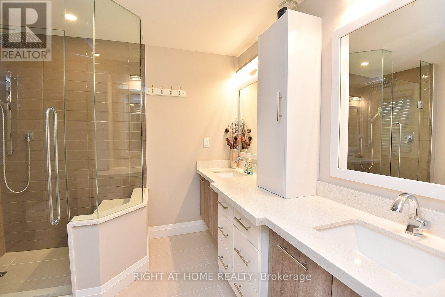 2030 Governors Road, Hamilton, Ontario  L0R 1J0 - Photo 20 - X12446122