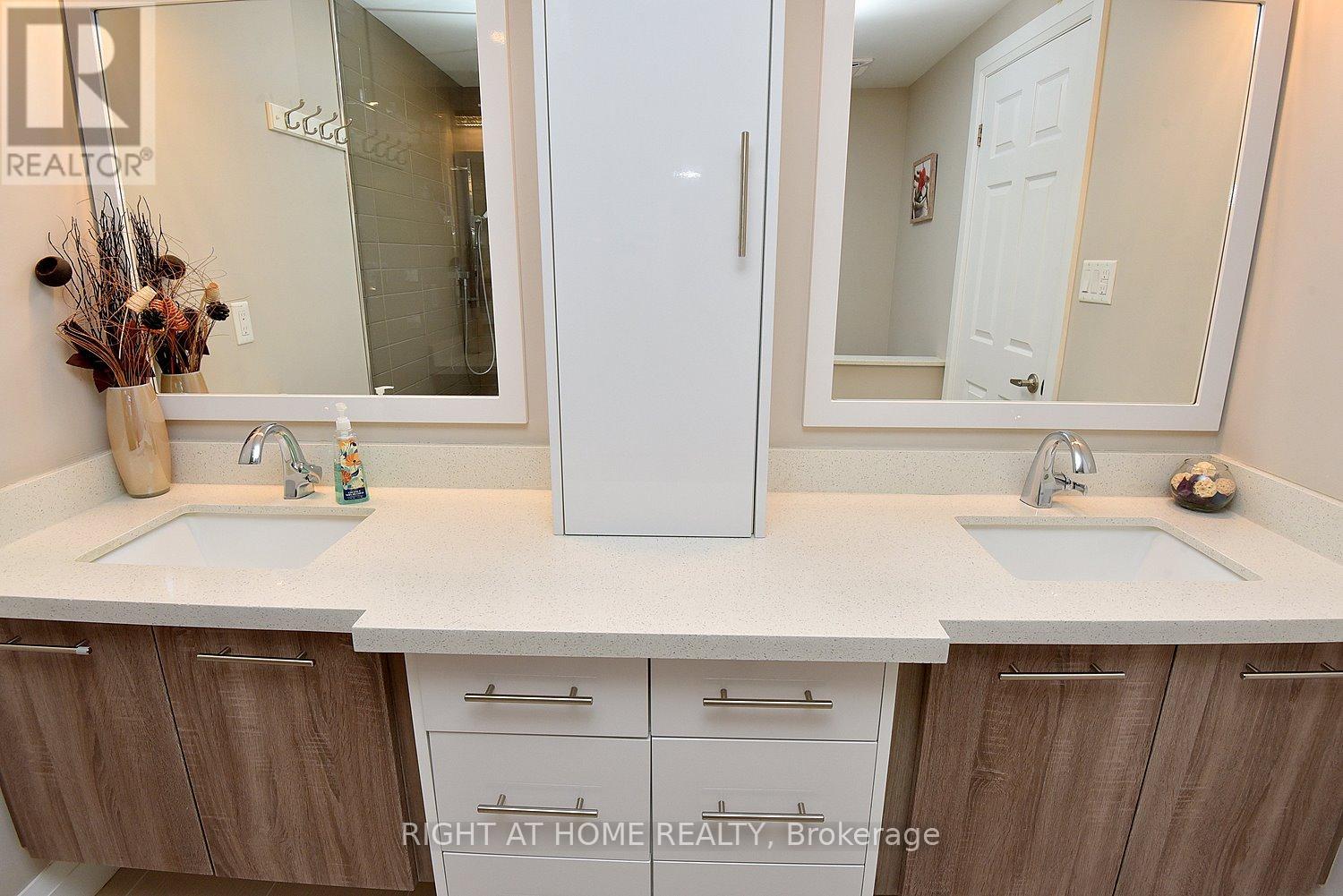 2030 Governors Road, Hamilton, Ontario  L0R 1J0 - Photo 21 - X12446122
