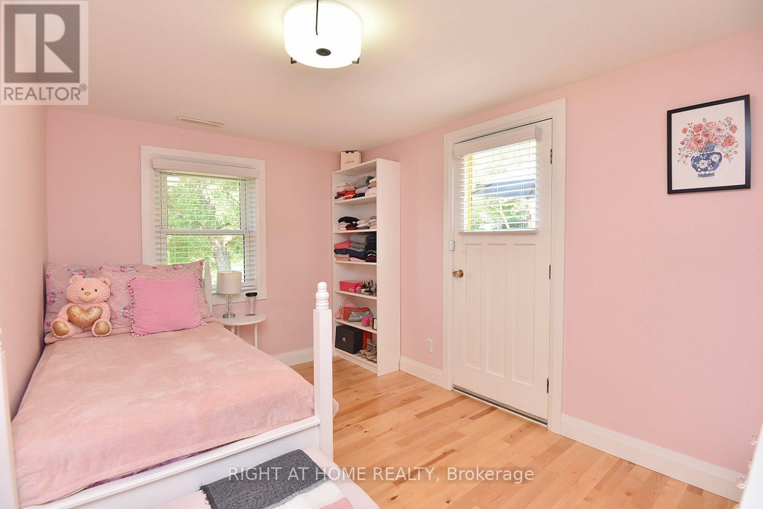 2030 Governors Road, Hamilton, Ontario  L0R 1J0 - Photo 25 - X12446122