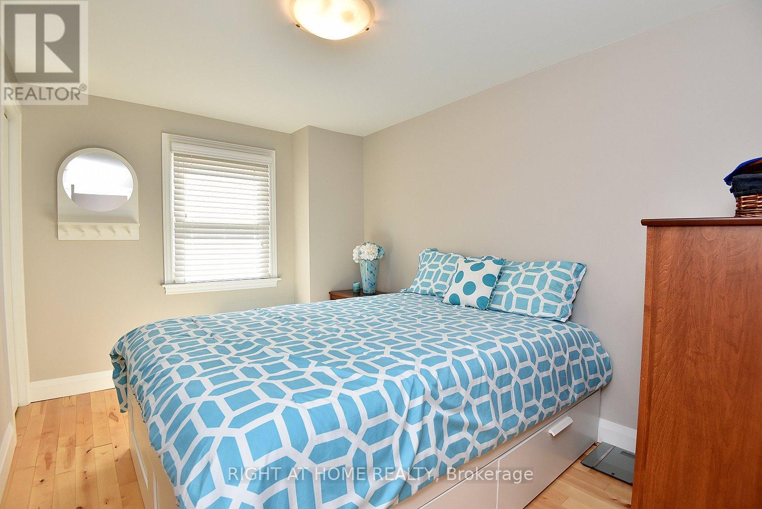 2030 Governors Road, Hamilton, Ontario  L0R 1J0 - Photo 26 - X12446122