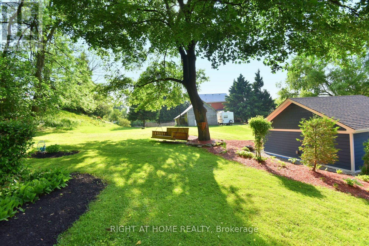 2030 Governors Road, Hamilton, Ontario  L0R 1J0 - Photo 39 - X12446122