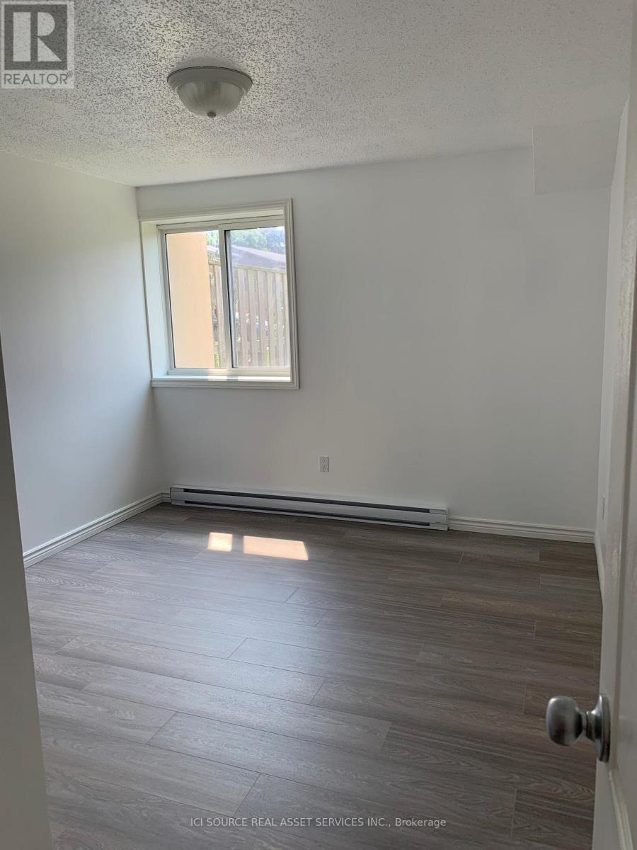 110 - 1445 Huron Street, London East, Ontario  N5V 2E6 - Photo 11 - X12446134