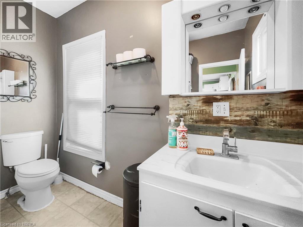 12 Bedford Street, Brantford, Ontario  N3T 3Z9 - Photo 14 - 40773002