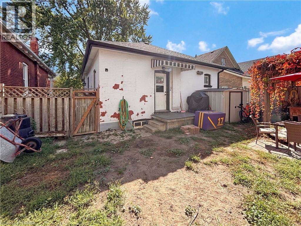 12 Bedford Street, Brantford, Ontario  N3T 3Z9 - Photo 19 - 40773002