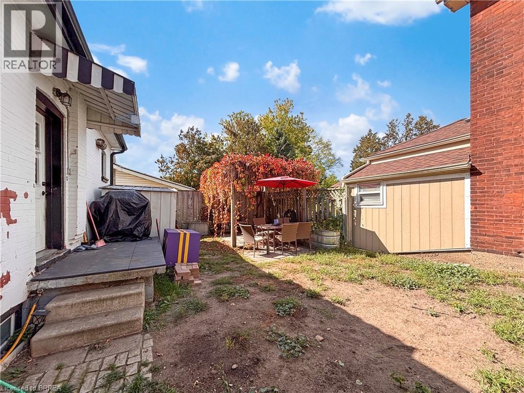 12 Bedford Street, Brantford, Ontario  N3T 3Z9 - Photo 22 - 40773002