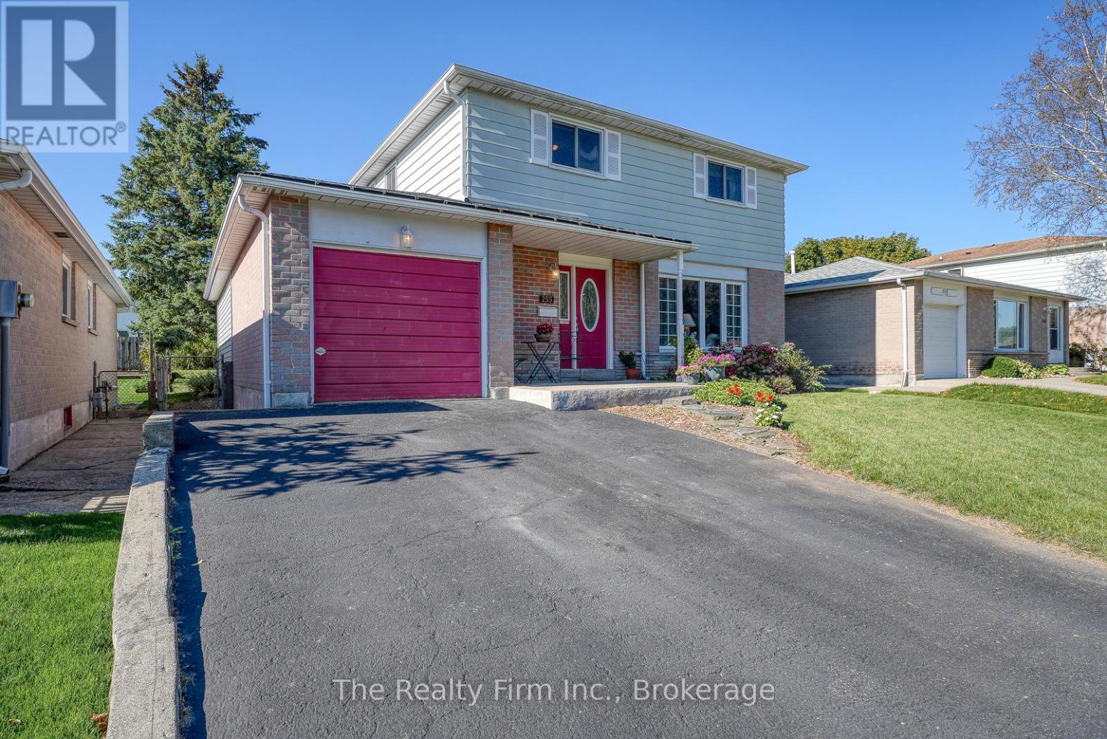 255 Cartier Drive, Woodstock, Ontario  N4S 7T9 - Photo 2 - X12446141
