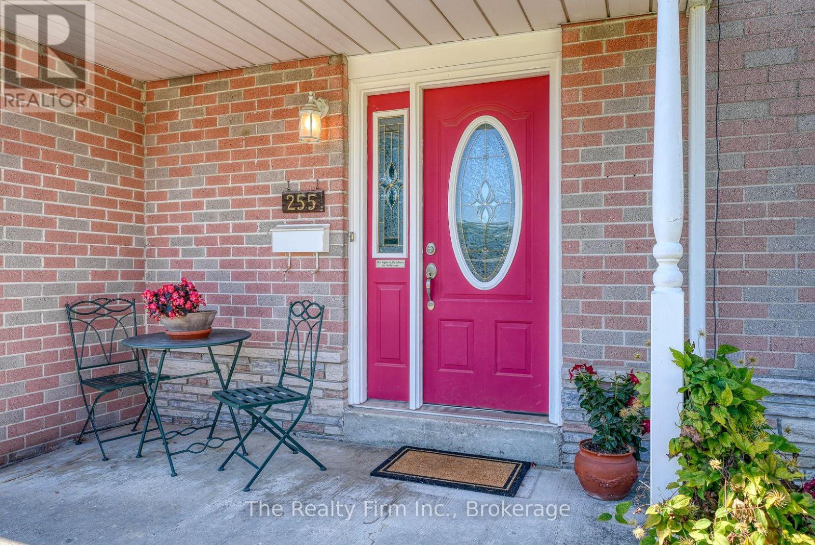 255 Cartier Drive, Woodstock, Ontario  N4S 7T9 - Photo 3 - X12446141