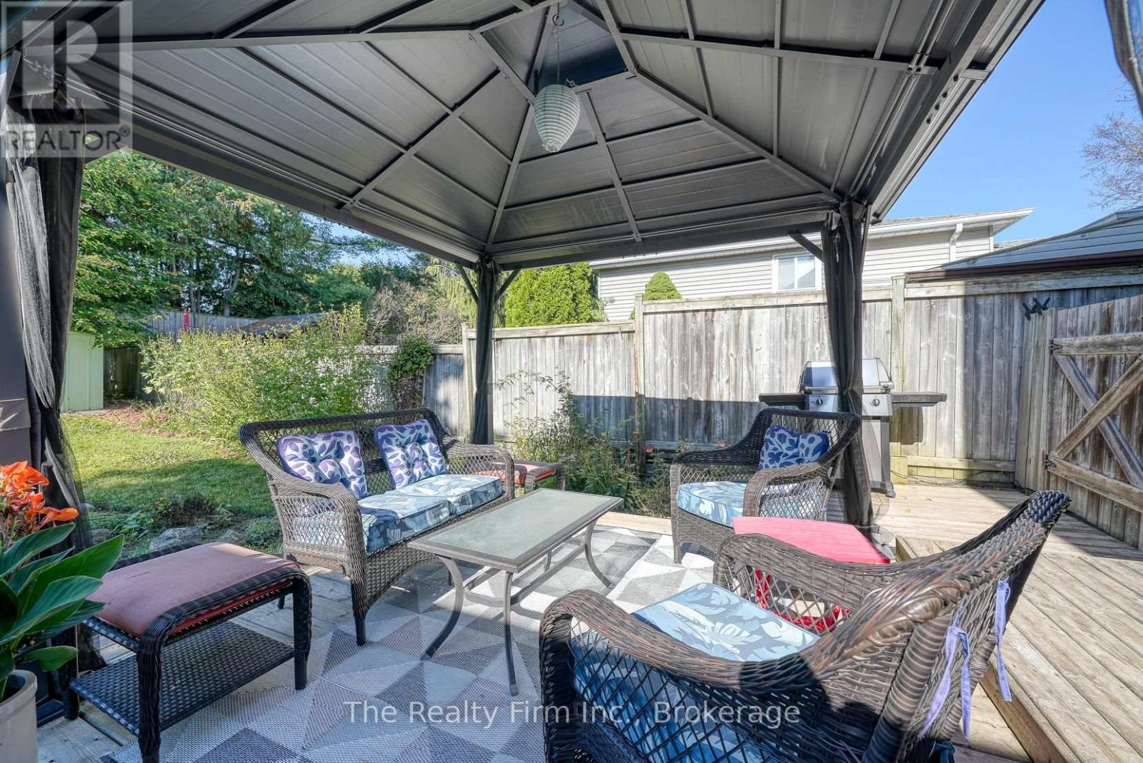 255 Cartier Drive, Woodstock, Ontario  N4S 7T9 - Photo 36 - X12446141