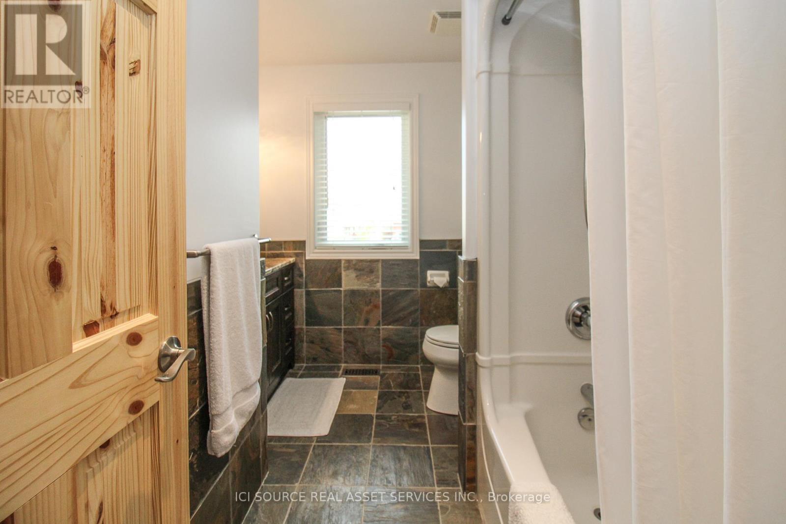 260 O'dette Road, Peterborough, Ontario  K9K 2N8 - Photo 33 - X12361912