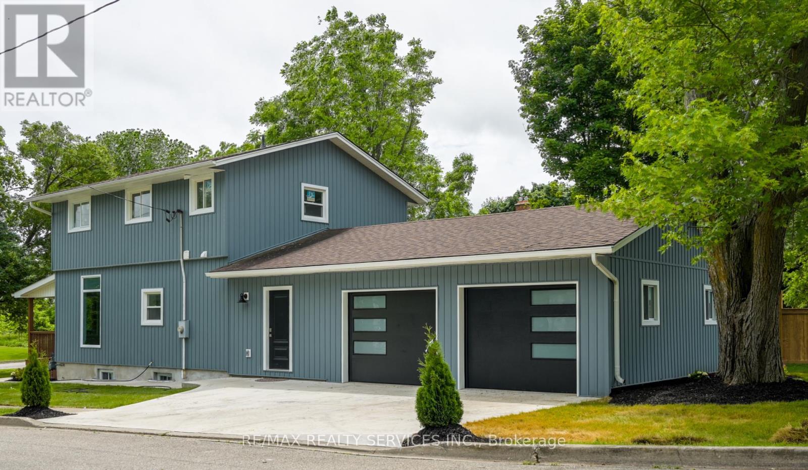 9 HIGH STREET, Brant, Ontario