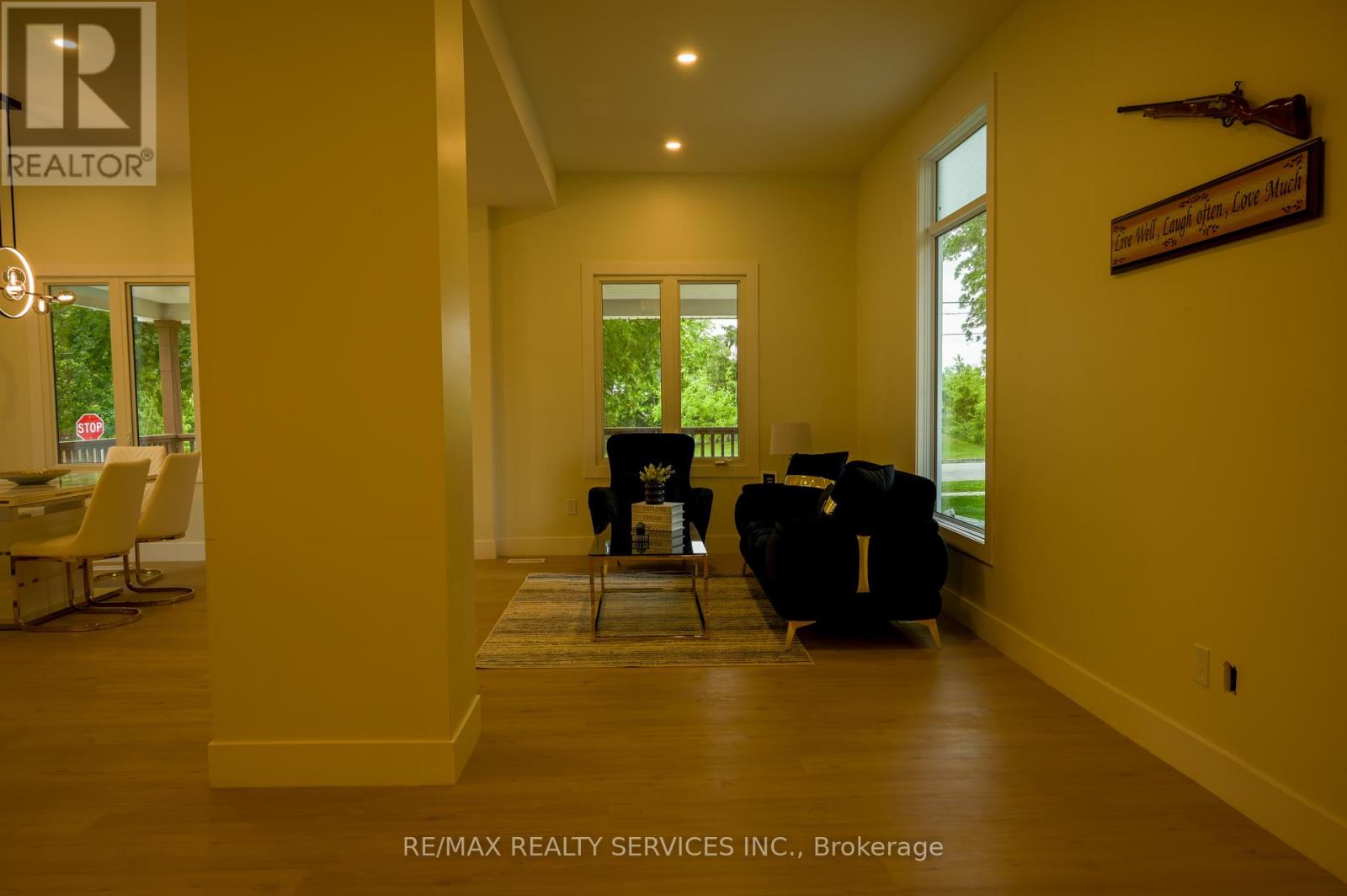 9 High Street, Brant, Ontario  N0E 1N0 - Photo 34 - X12426987