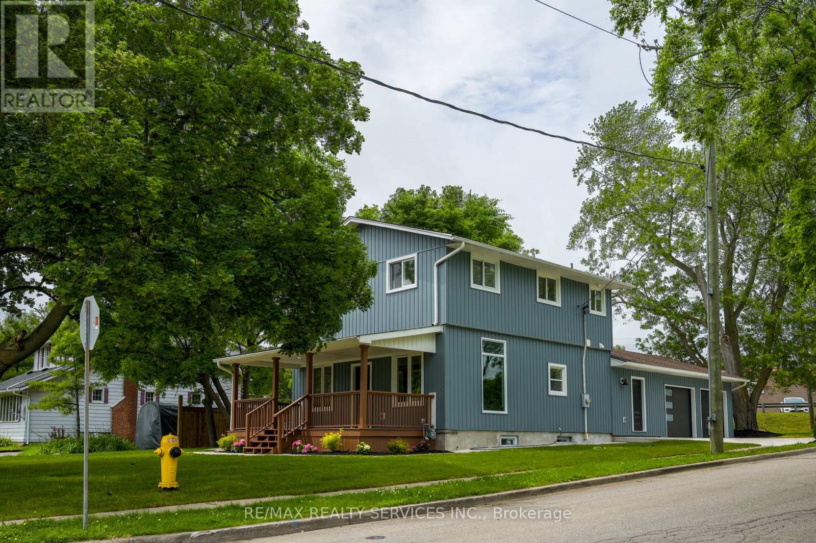 9 High Street, Brant, Ontario  N0E 1N0 - Photo 9 - X12426987