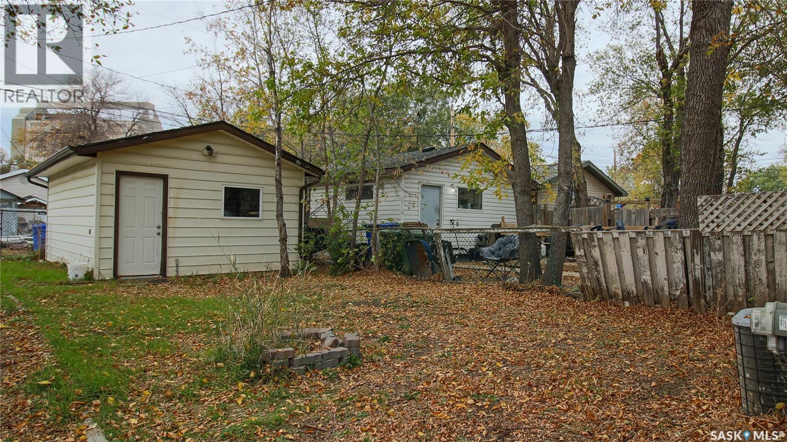 2130 Atkinson Street, Regina, Saskatchewan  S4N 3W9 - Photo 23 - SK020141