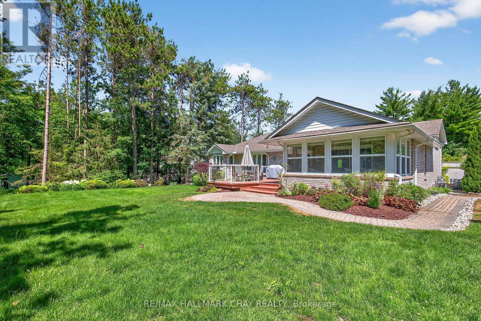 49 Fairway Court, Oro-Medonte, Ontario  L0L 2L0 - Photo 42 - S12305634