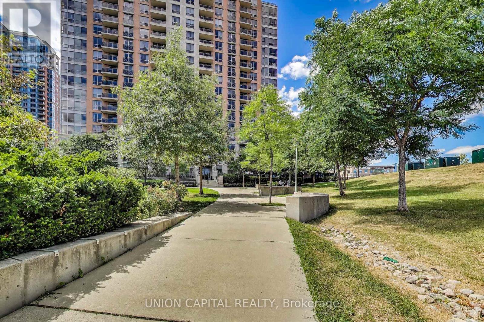 1104 - 5229 Dundas Street W, Toronto, Ontario  M9B 6L9 - Photo 38 - W12358879