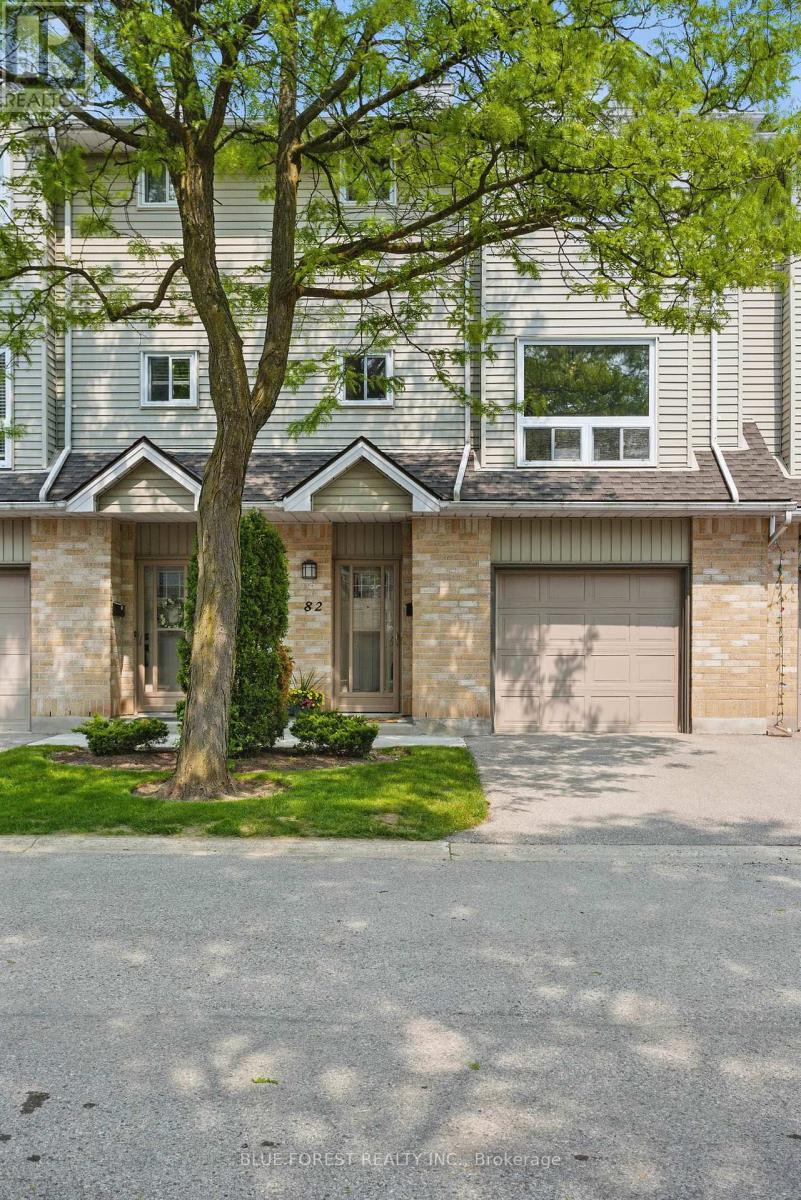 82 - 1990 Wavell Street, London East, Ontario  N5V 4N5 - Photo 2 - X12446175
