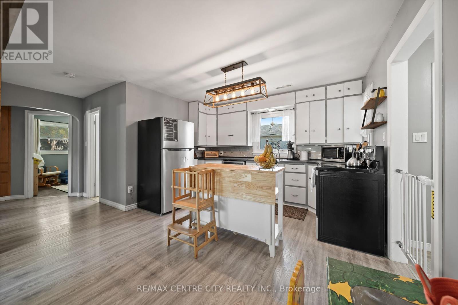 103 Caverly Road, Aylmer, Ontario  N5H 2P6 - Photo 7 - X12446180