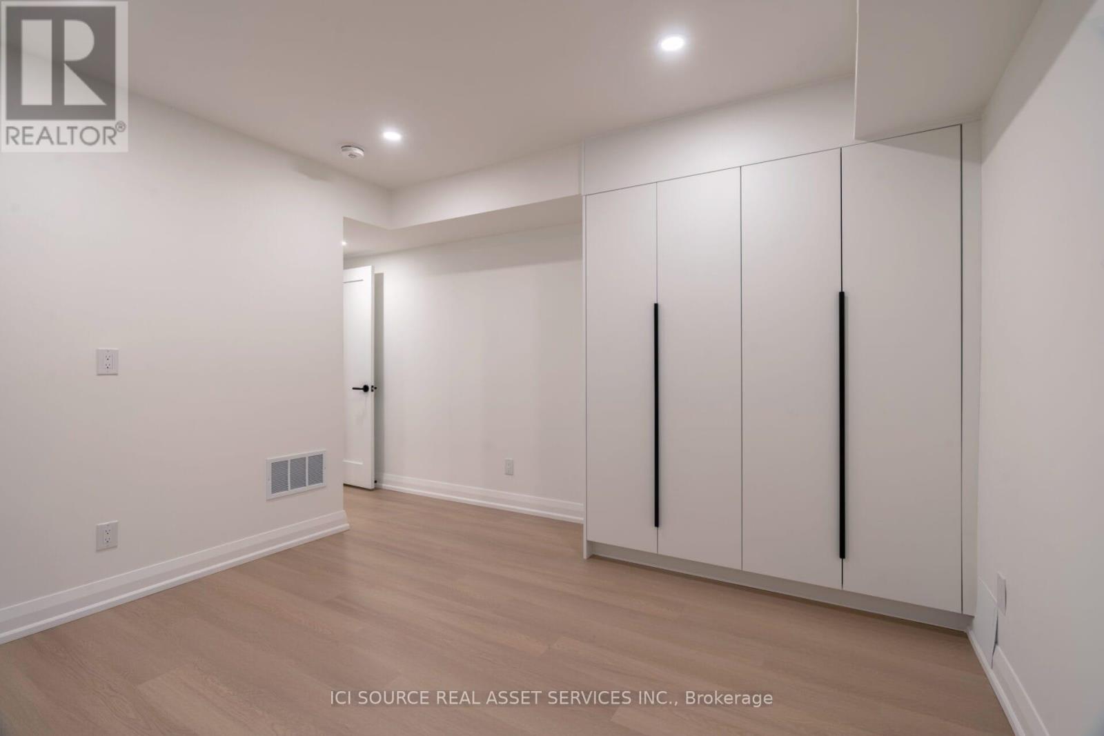 4 - 328 Shaw Street, Toronto, Ontario  M6J 2X2 - Photo 17 - C12446146