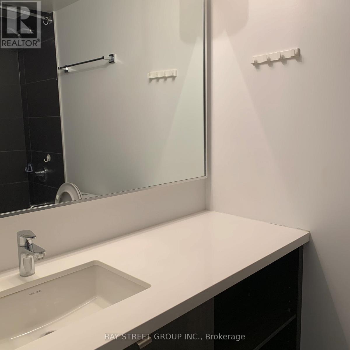 2511 - 155 Yorkville Avenue, Toronto, Ontario  M5R 0B4 - Photo 10 - C12446161