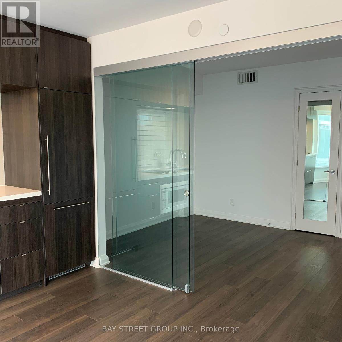 2511 - 155 Yorkville Avenue, Toronto, Ontario  M5R 0B4 - Photo 6 - C12446161