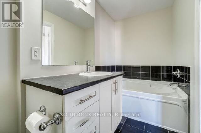 604 Tennant Way, Ottawa, Ontario  K4M 0C6 - Photo 18 - X12446170