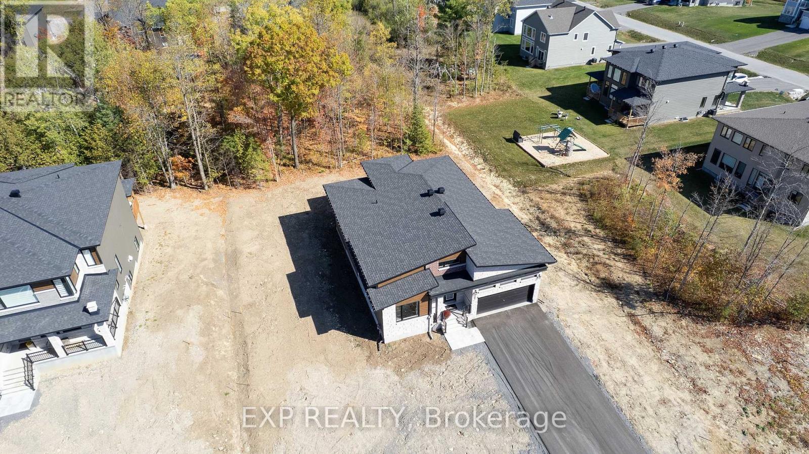 111 Frank Fisher Crescent, Mississippi Mills, Ontario  K0A 1A0 - Photo 31 - X12446185