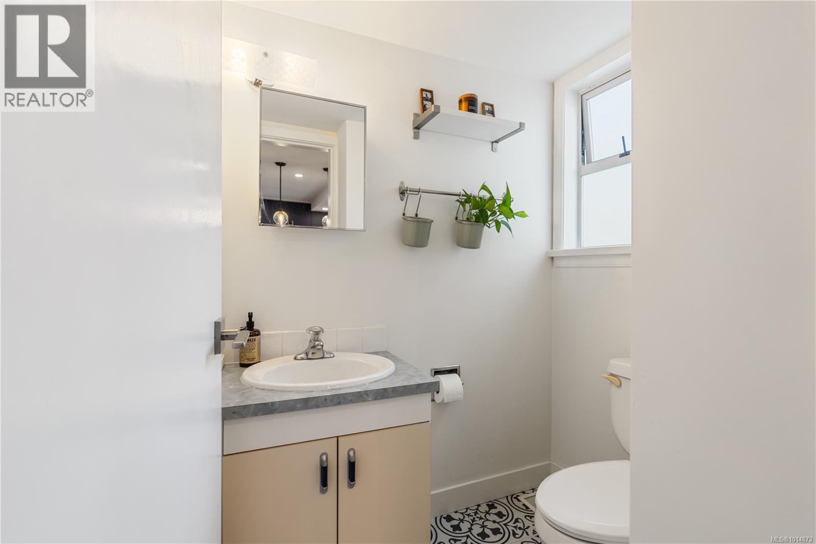 1564 San Juan Ave, Saanich, British Columbia  V8N 2L5 - Photo 25 - 1014873